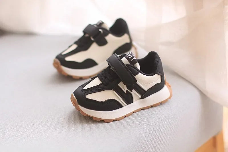 Children's Sports Shoes Toddler Breathable Non Slip Comfort Sneakers Lightweight Hook and Loop Soft Sole Running Casual Shoes