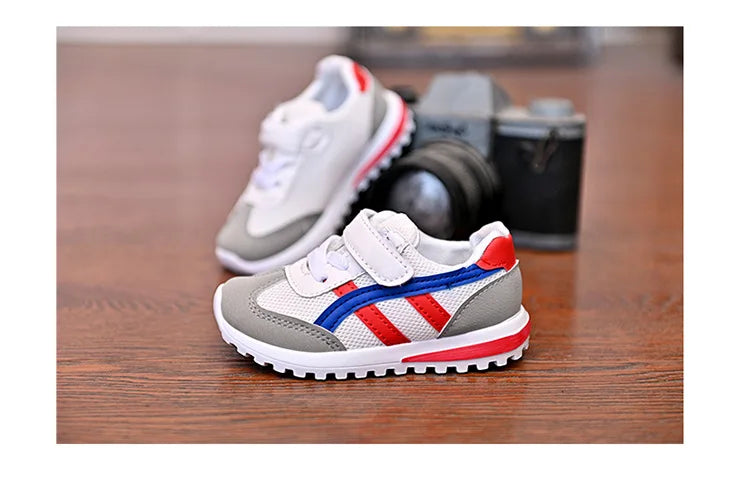 Fashion Mesh Breathable Children Sports Shoes Boys Girls Non Slip Casual Running Shoes Kids Hook and Loop Lightweight Sneakers