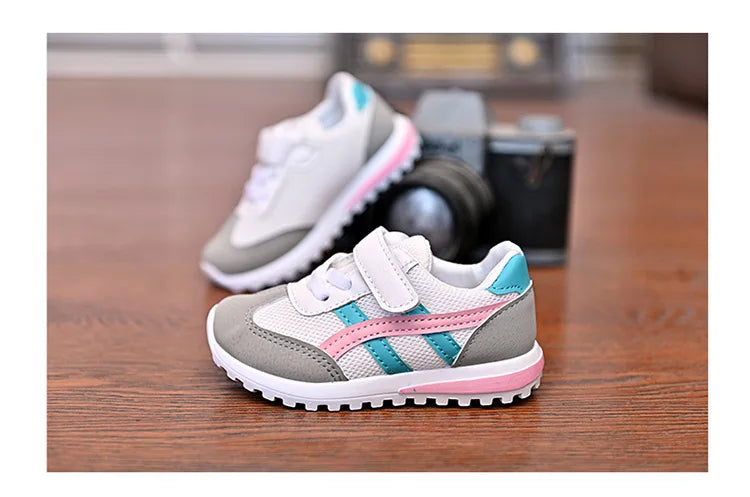 Fashion Mesh Breathable Children Sports Shoes Boys Girls Non Slip Casual Running Shoes Kids Hook and Loop Lightweight Sneakers