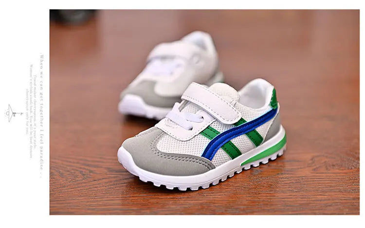 Fashion Mesh Breathable Children Sports Shoes Boys Girls Non Slip Casual Running Shoes Kids Hook and Loop Lightweight Sneakers
