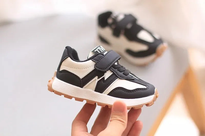 Children's Sports Shoes Toddler Breathable Non Slip Comfort Sneakers Lightweight Hook and Loop Soft Sole Running Casual Shoes